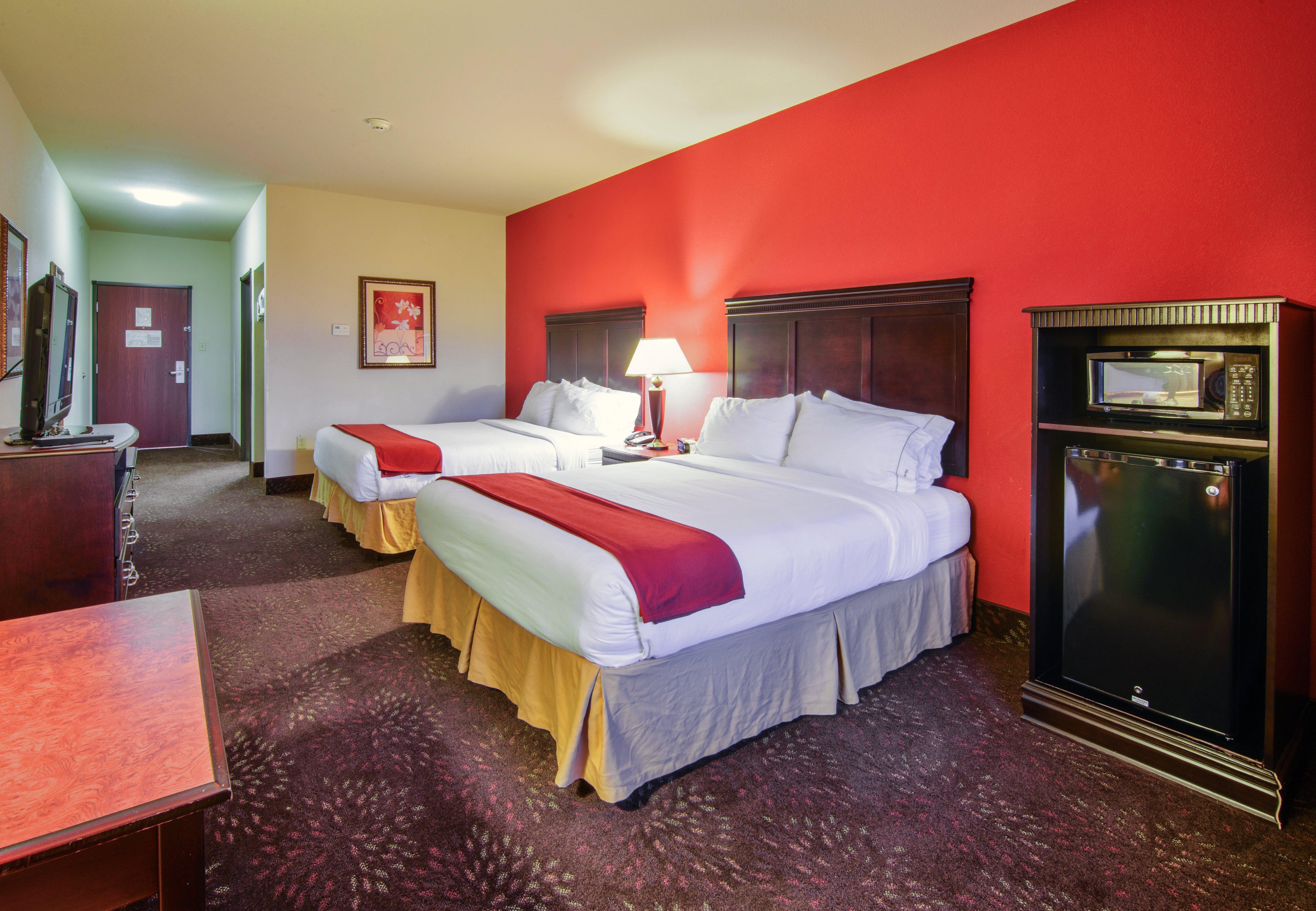 Holiday Express & By Ihg Hotel 2*