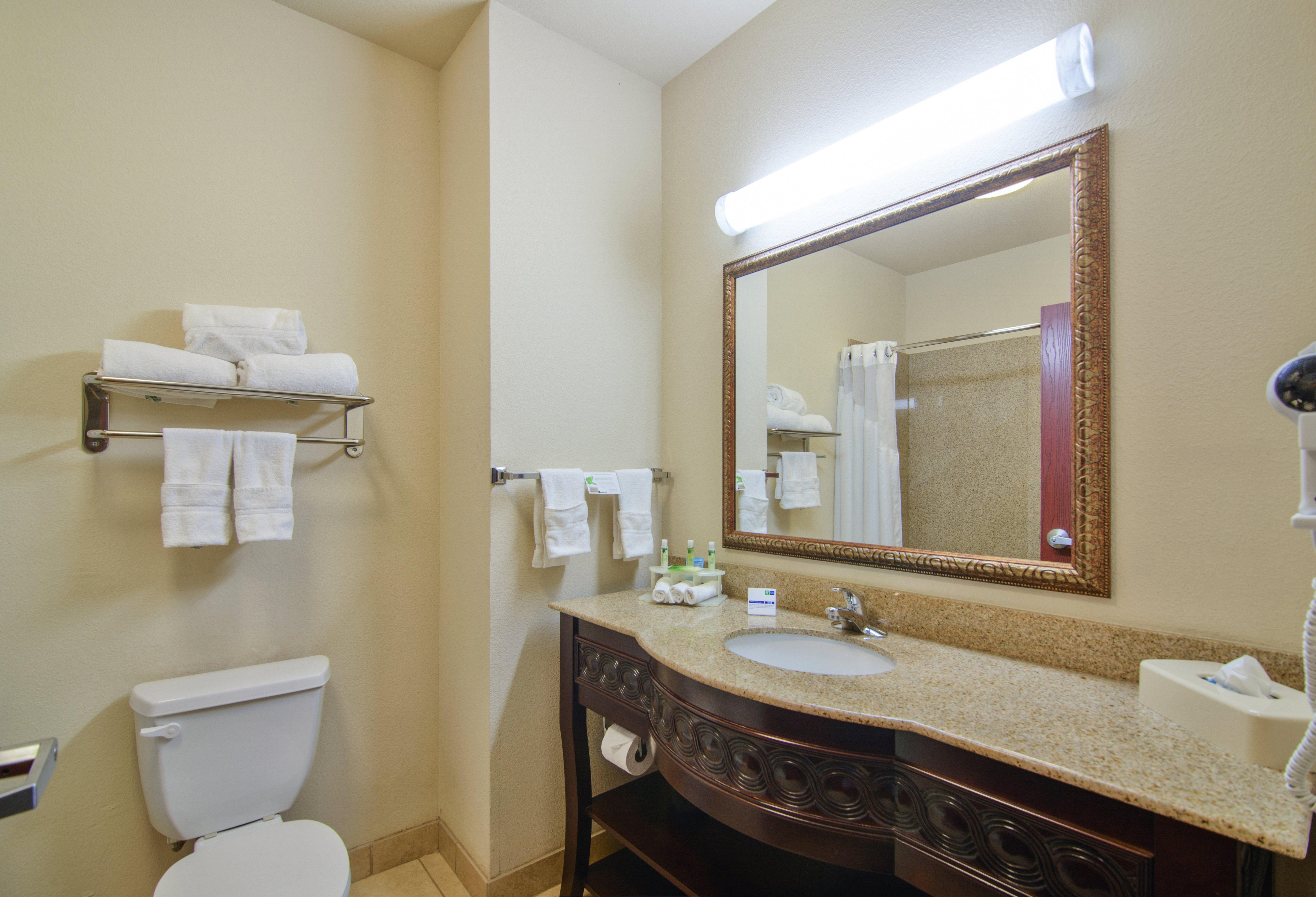 Express & By Ihg Hotel 2*
