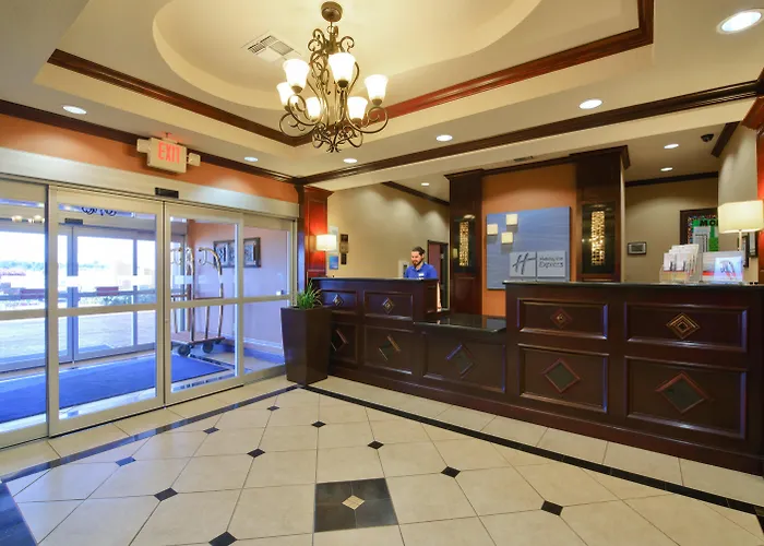 Holiday Inn Express Hotel & Suites Terrell By Ihg