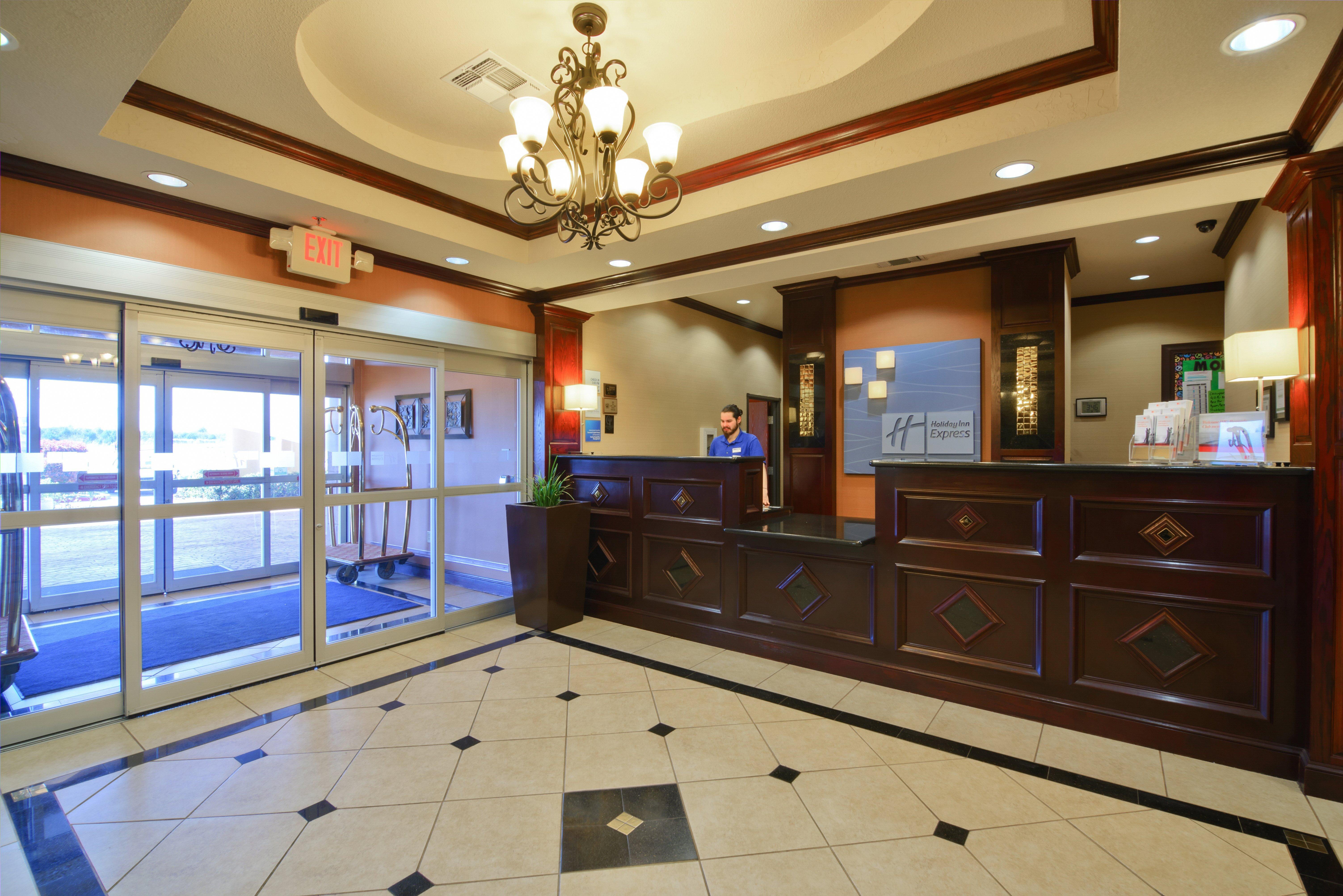 Express & By Ihg Hotel Terrell
