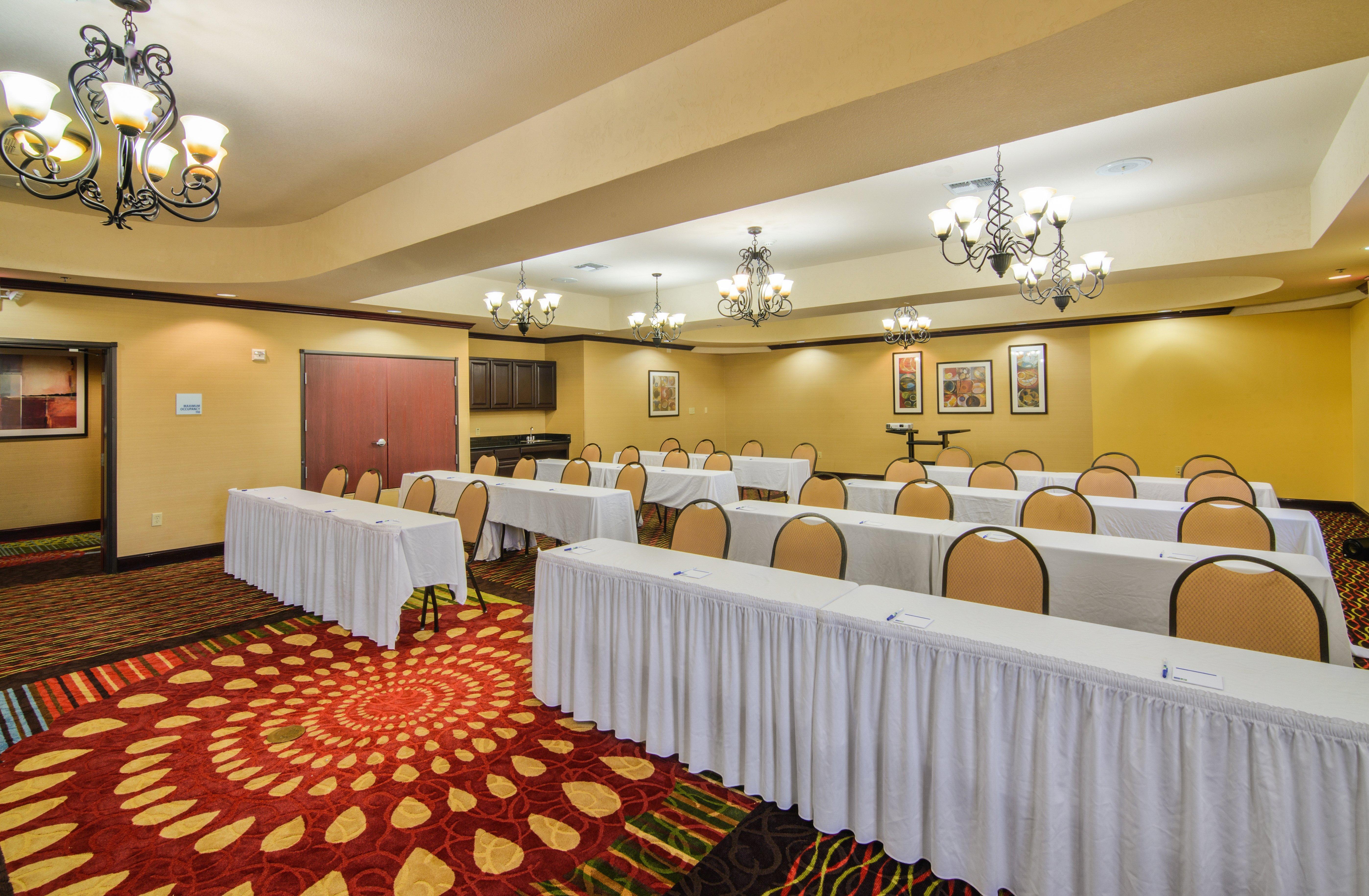 Hotel Express & By Ihg 2*