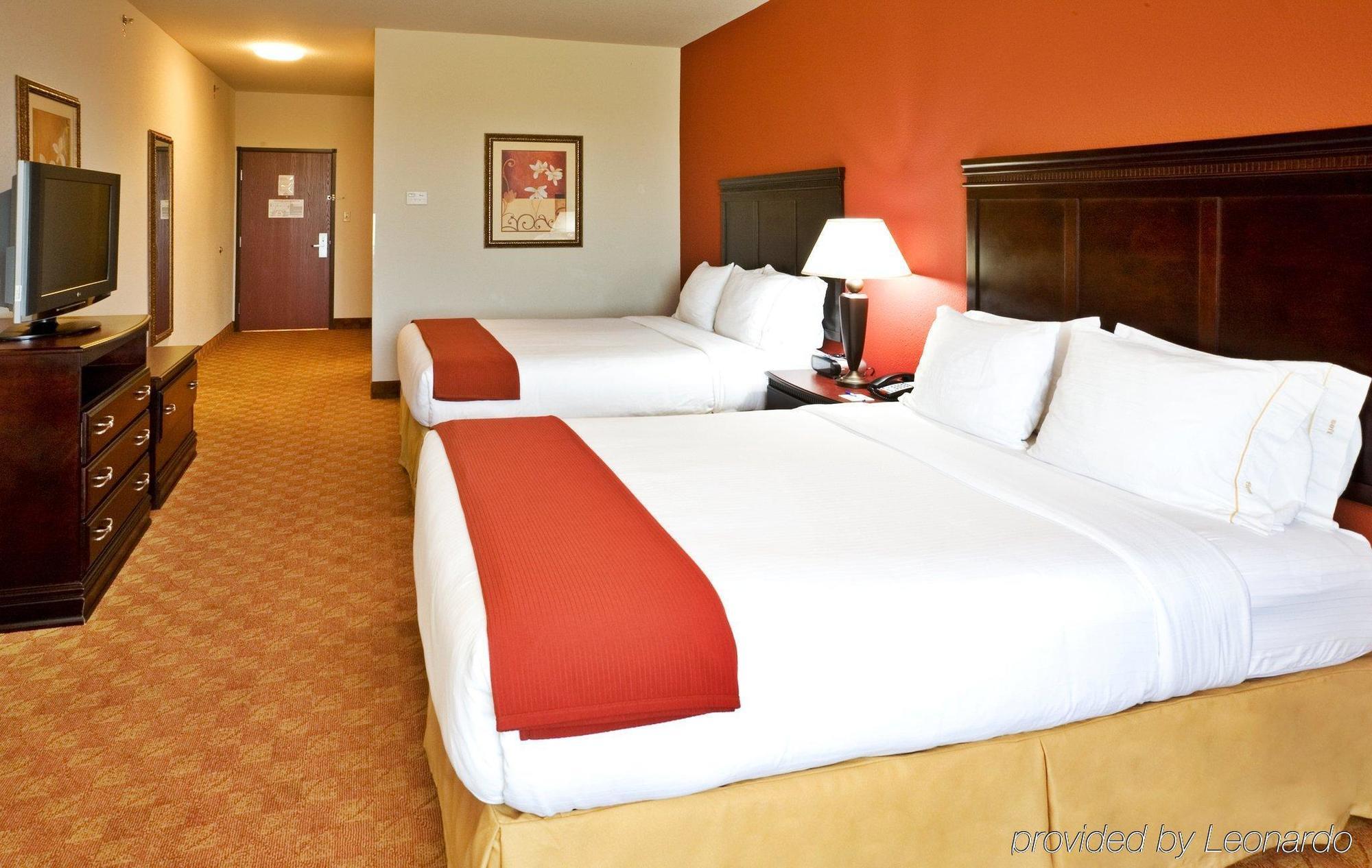 Express & By Ihg