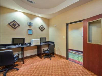 Hotel Express & By Ihg 2*