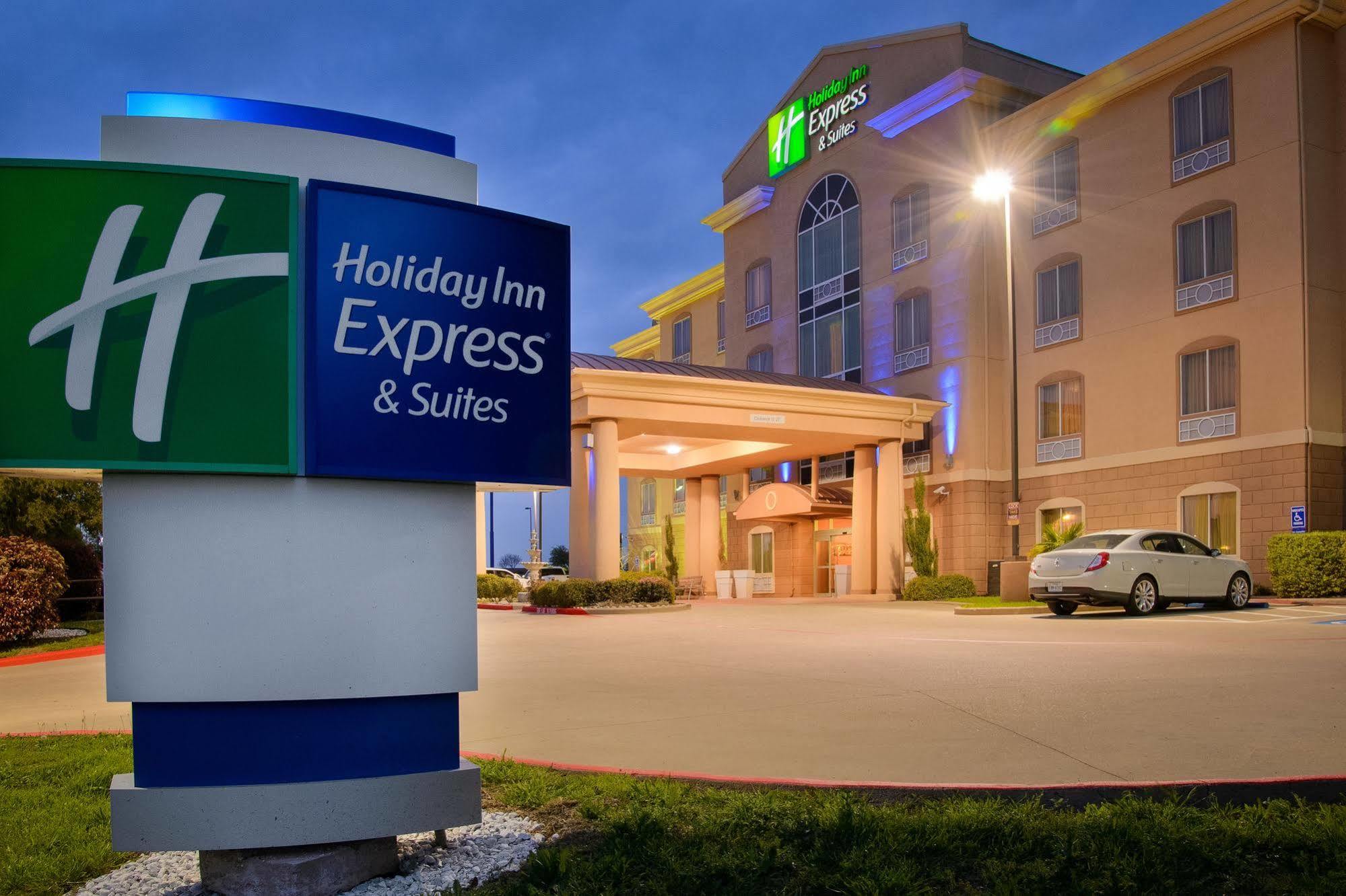 Express & By Ihg Hotel 2*